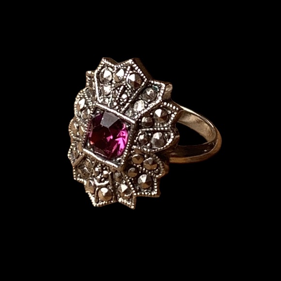 Marcasite Silver-Plated Purple Ring Woman’s Jewelry Art Deco Plum Crystal NEW - Picture 3 of 8